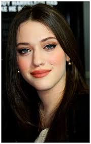 Hello everyone👋 How do you like my Daphne Bridgerton cosplay?💜✨I will be  very grateful if you click