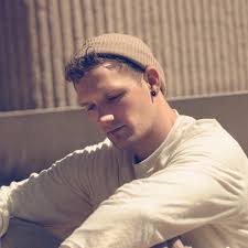 The Kite String Tangle: albums, songs, concerts