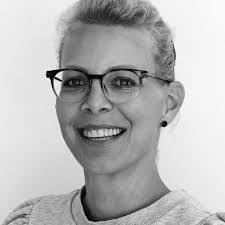 Sandra Pietras's Instagram, Twitter & Facebook