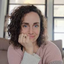 Andrea Byron's Instagram, Twitter & Facebook