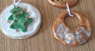 Cela veut dire que les six volets seront légèrement différents et ne seront certainement pas. Decorations De Noel Pour Le Sapin En Pate A Sel Video