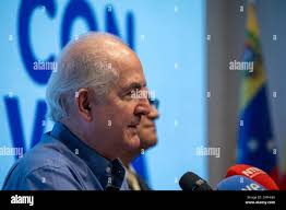 Antonio canales hi-res stock photography and images