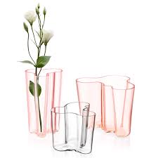 The very functional finlandia vase stands distinctively taller than its muse. Aalto Finlandia Vase By Iittala In The Shop