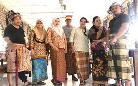 Tema guru pembina bangsa negara. Orang Kampung Meriahkan Sambutan Hari Guru Utusan Borneo Online