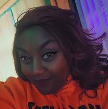 Ebony Snow's Instagram, Twitter & Facebook