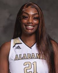 Kai Carter's Instagram, Twitter & Facebook