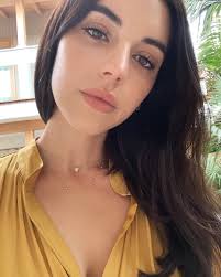 Kane was picked to join the cast of neighbours as lolly allen after she entered a competition run by. 900 Adelaide Kane Ideen Konigin Mary Adelaide Kane Edgewalk