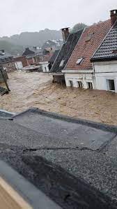 Rue des déportés, 22 wegnez croix rouge. J7laywdo5rhnqm