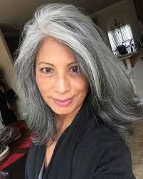 These 50 Women Who Ditched Dyeing Their Hair Look So Good It May Convince You To Do The Same Natural Gray Hair Blending Gray Hair Grey Hair Color