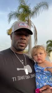 Keith Scarlett's Instagram, Twitter & Facebook