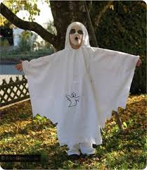 Mit einem schrecklichen kostüm macht das. Jetzt Gibts Susses Oder Saueres Nahideen Fur Halloween