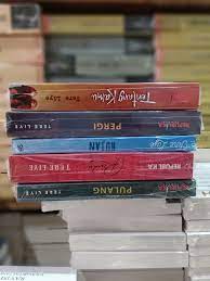 Download gratis novel rindu karya tere liye dalam format pdf, baca juga novel best seller lainnya di sini gudangebookz. Paket 5 Novel Tere Liye Tentang Kamu Rindu Pulang Pergi Hujan Lazada Indonesia