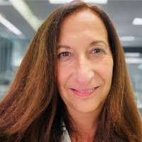 Kara Clayton's Instagram, Twitter & Facebook