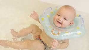 This is only the 2nd time we have used this baby neck float so my son isn't too sure what he's supposed to do while he is in the bathtub. Babyfloat Baby Neck Float Official Site