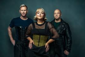 What's the english translation of rotan? Alexandra Rotan Facebook