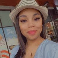 Mary Pressley's Instagram, Twitter & Facebook