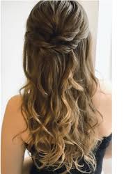 With some random waves, it is ideal to create a carefree and relaxed holiday style. 9 Beautiful Sweet Sixteen Hair Styles Leon Gorman Hair Care Products That Cares Hygiene Branded Product
