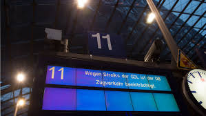 Verspätung, ausfall, streik, verpasster anschluss, taxi oder hotelrechnung: Q 8m9tt Hhxmmm