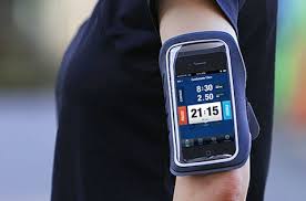 Best ways to carry your phone on your run. 10 Smart Ways To Store Your Keys While You Run Be Well Philly