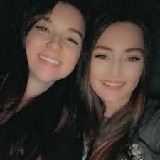 Kristen Byars's Instagram, Twitter & Facebook