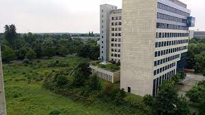 The trade fair grounds in dusseldorf and cologne are within easy driving distance. Schlafzimmer Zur Diele Und Bad Aufnahme Von Holiday Inn Dusseldorf Neuss Tripadvisor