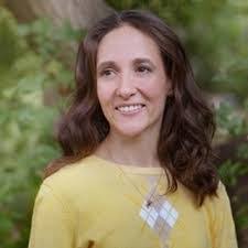 Dana Dellinger's Instagram, Twitter & Facebook