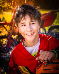 Daniel Aucoin (@danielaucoinportrait) • Instagram photos and videos