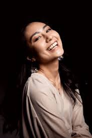 Evelyn Pham's Instagram, Twitter & Facebook