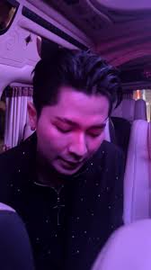 newcountry aint gold by #riverbilly can yall tell by the way he sings...