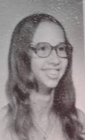 1977 grad. Talk about looking like a dork 🤣🤣