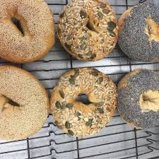 Black And White Bagel Flavor Beautiful Bagels Black White Poppy Seed And Mixed Seeds Baked And Ready For Lunch Bagels Microbakery Bagelbagel O Organic Bread Best Bagels Bagel Sandwich