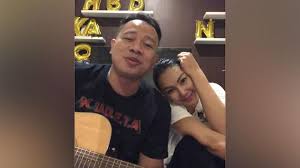 Uskup hitam sudah memasuki gereja katolik? Vicky Prasetyo Pacari Mantan Istri Deddy Corbuzier Srimulat Seleb Tempo Co