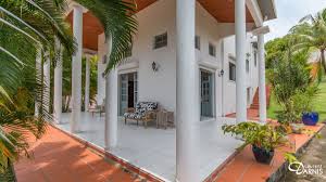 A Vendre Schœlcher Les Plus Belles Annonces Immobilieres Immobilier Annonces Immobilieres Maison De Maitre