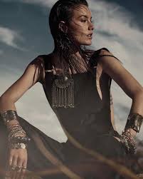 Danach folgte der internationale elite model look contest in marrakesch, wo sie unter die top 15 kam. 54 9 Mil Seguidores 399 Seguidos 519 Publicaciones Ve Las Fotos Y Los Videos De Instagram De Ronja Furrer Ronja Fashion Editorial Fashion Vogue Australia