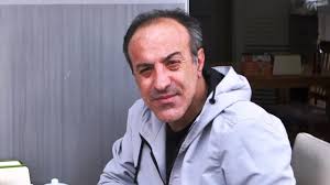 Elazığ basınının duayen ismi, Kanal 23 Genel Yayın Yönetmeni, kıymetli  dostum Arif Çakmak'ın vefatını derin bir üzüntüyle öğrendim. Merhuma  Allah'tan rahmet; ailesine, sevenlerine ve basın camiasına başsağlığı ve  sabır diliyorum.