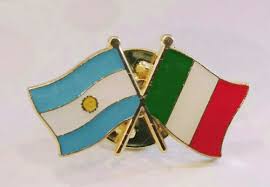 18 se la exhibe en el museo histórico nacional con la identificación: Pin Banderas Cruzadas X2 Argentina Con Brasil Italia Espana Mercado Libre