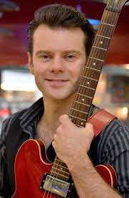 Stars of 'Million Dollar Quartet' Leave Shoppers 'All Shook Up' at Grand  Central