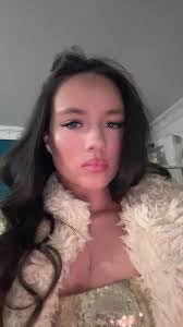 Katie Lenning's Instagram, Twitter & Facebook