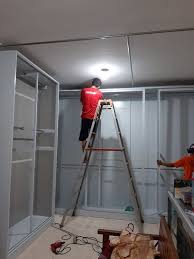 Lemari pakaian aluminium full acp: Pembuatan Lemari Pakaian Aluminium Sion Construction