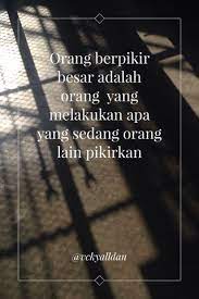 Seorang pemimpin yang baik harus selalu. Steller Create Beautiful Social Media Stories
