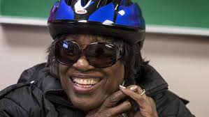 Fit City: Seniors learn how to ride adult trikes, 12.08.15