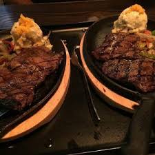 مطعم لونج هورن بورقر في تبوك