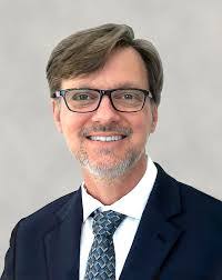 Roland Travis's Instagram, Twitter & Facebook