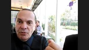 Entrevista con Octavio Galindo y Felipe Zendejas, conductor y productor,  respectivamente, del programa "Extranormal" de TV Azteca