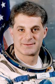 Astronaut Biography: David Wolf