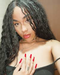 Miren que hermoso mi outfit 🥰 Makeup by the best @bri_taav 🫶🏼 📸 @ jeison.moreno.director #instagram #viralvideo