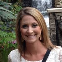 Katie Dinger's Instagram, Twitter & Facebook