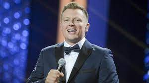 Find top songs and albums by rafał brzozowski including już wiem, tak blisko (latin version) and more. Rafal Brzozowski Wiek Wzrost Zona Instagram Kim Jest Prowadzacy Jaka To Melodia Radio Zet