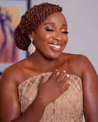 ✨ Good morning . . 👗 @pistisgh...