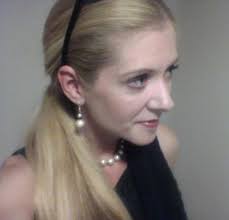 Amazon.com: The Book of Dark and Light Shadows: A Guide to Understanding  Witchcraft, Wicca, Black Magick, Satanism, Voodoo, and Folk Magick, With  Over 200 Spells eBook : Flowers, Dawn, Bowman, Shawna: Kindle